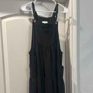 Elegant Black Sleeveless Dress